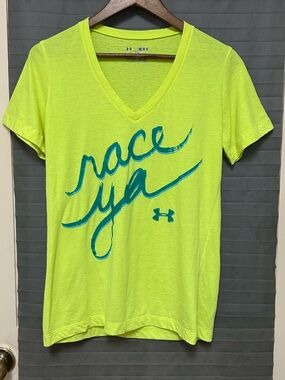 Under Armour Shirt women's race ya V-neck size medium